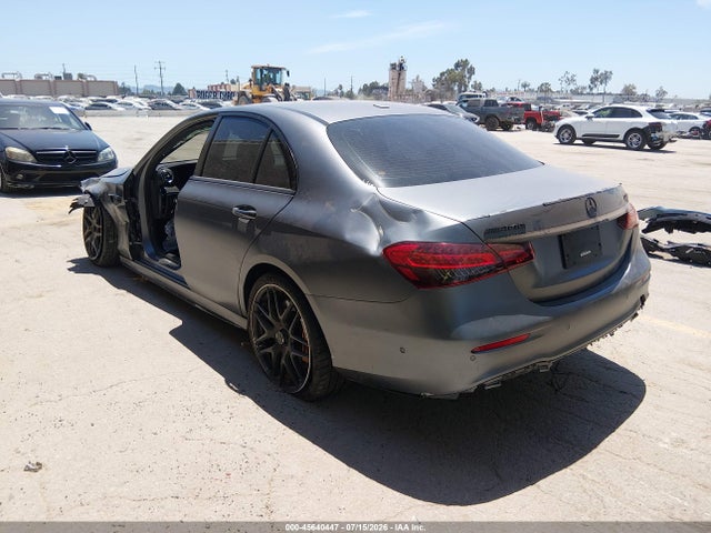 2021 Mercedes-benz Amg E 63 S 4matic+ მანქანა იყიდება აუქციონზე, vin: W1KZF8KB2MA855937, აუქციონის ნომერი: 45640447