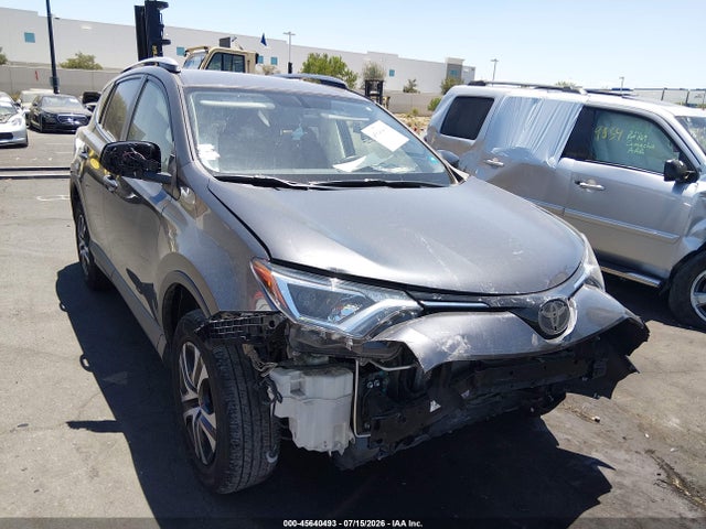 JTMZFREV7GJ066418 Toyota RAV4 LE