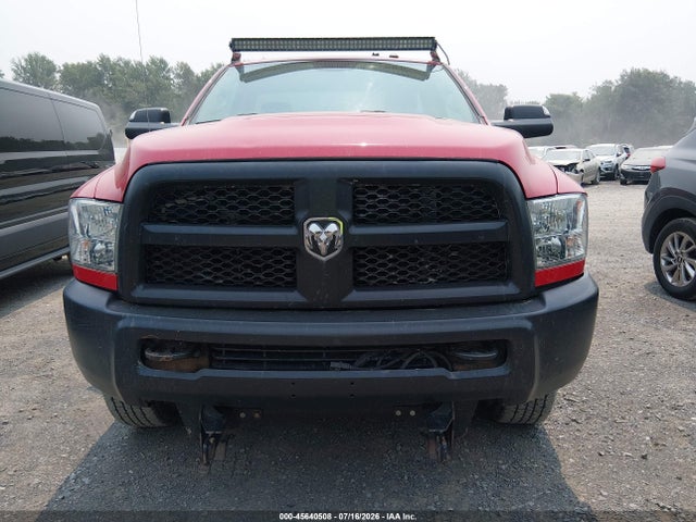 45640508 :رقم المزاد ، 3C63R3AT7JG387003 vin ، 2018 Ram 3500 مزاد بيع