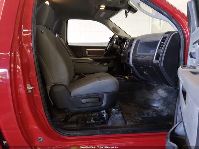 45640508 :رقم المزاد ، 3C63R3AT7JG387003 vin ، 2018 Ram 3500 مزاد بيع