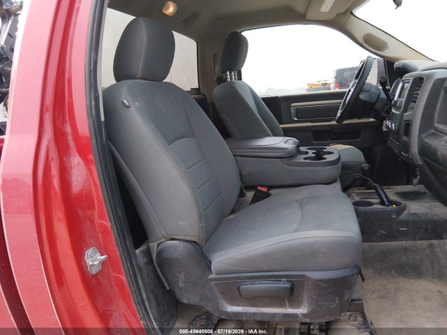45640508 :رقم المزاد ، 3C63R3AT7JG387003 vin ، 2018 Ram 3500 مزاد بيع