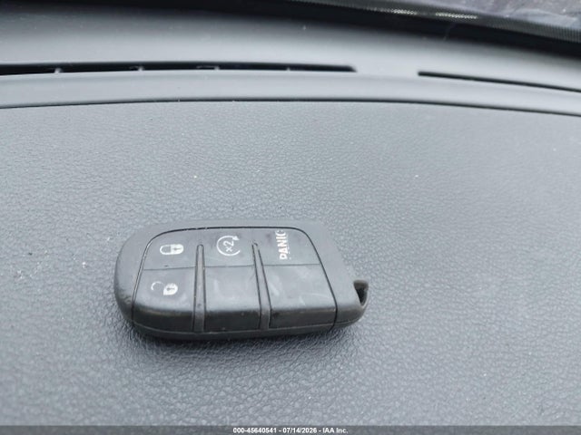 ZACCJABT0FPC29997 Jeep Renegade Latitude