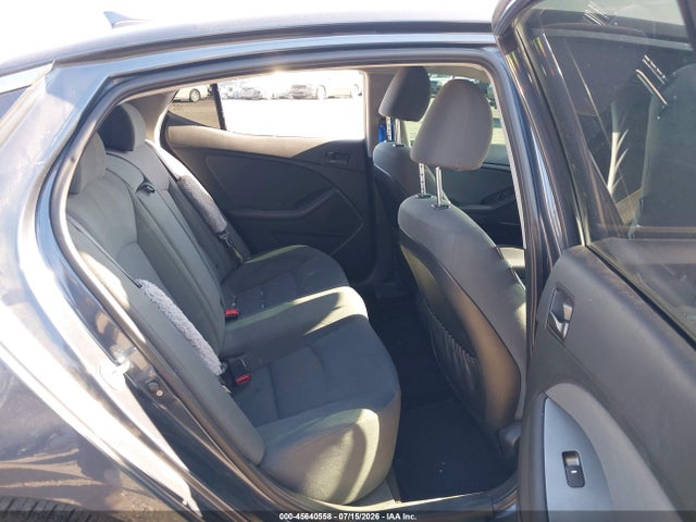 2015 Kia Optima Lx მანქანა იყიდება აუქციონზე, vin: KNAGM4A79F5615967, აუქციონის ნომერი: 45640558
