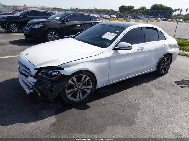 2018 Mercedes-benz C 300 მანქანა იყიდება აუქციონზე, vin: 55SWF4JB6JU240445, აუქციონის ნომერი: 45640568