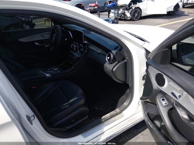 2018 Mercedes-benz C 300 მანქანა იყიდება აუქციონზე, vin: 55SWF4JB6JU240445, აუქციონის ნომერი: 45640568