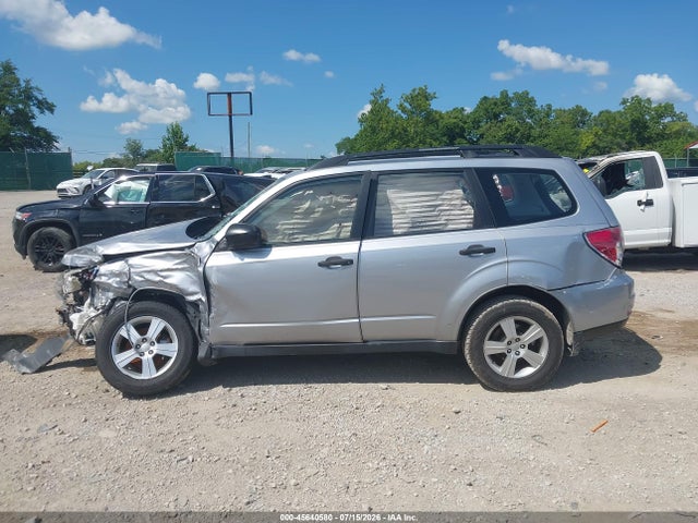Продаж на аукціоні авто 2013 Subaru Forester 2.5x, vin: JF2SHABC6DH428615, номер лоту: 45640580