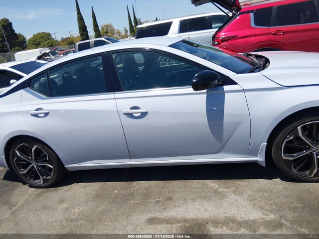 1N4BL4CV4RN318563 Nissan Altima Sr Fwd