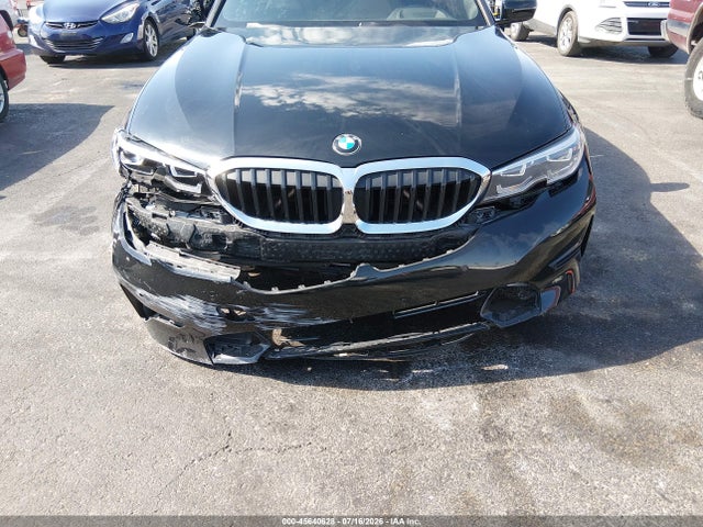 3MW5R1J05M8C12241 BMW 330I