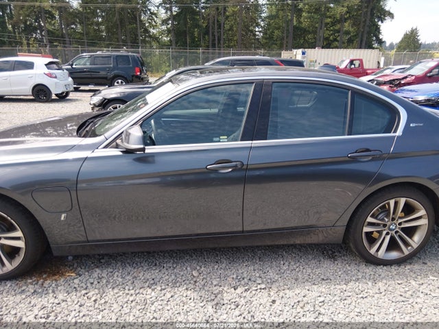 BMW 330e Iperformance 2017 WBA8E1C30HA029680 Image 14