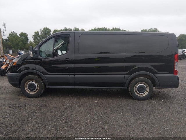 1FMZK1YM0JKB42476 Ford Transit-150 Xl