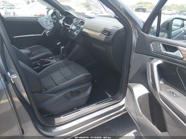 Aukcja sprzedaży 2022 Volkswagen Tiguan 2.0t Sel R-line, vin: 3VV4B7AX8NM088012, numer aukcji: 45640705