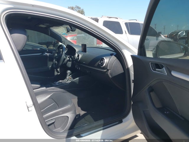 Audi A3 40 Premium/40 Titanium Premium 2019 WAUAUGFF5K1014614 Image 5