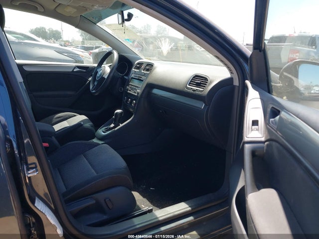 Aukcja sprzedaży 2014 Volkswagen Golf 2.5l (a6) (no Longer Orderable), vin: WVWDB7AJ8EW011988, numer aukcji: 45640846