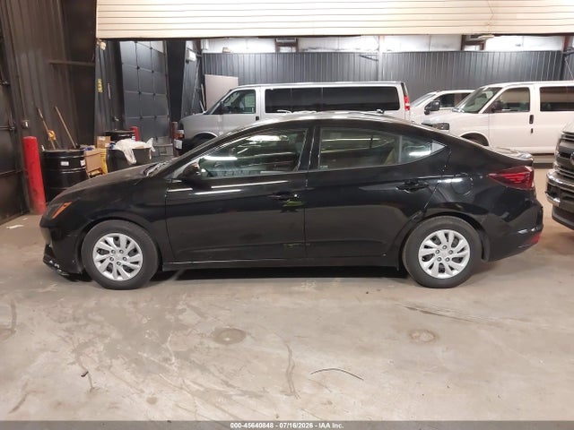 Hyundai ELANTRA SE 2019 5NPD74LF2KH497112 Image 19