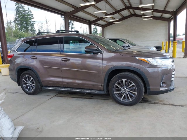 5TDJZRFH0HS374600 Toyota Highlander Xle