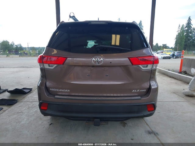 5TDJZRFH0HS374600 Toyota Highlander Xle