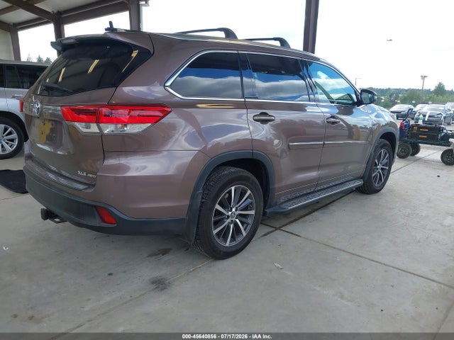 5TDJZRFH0HS374600 Toyota Highlander Xle