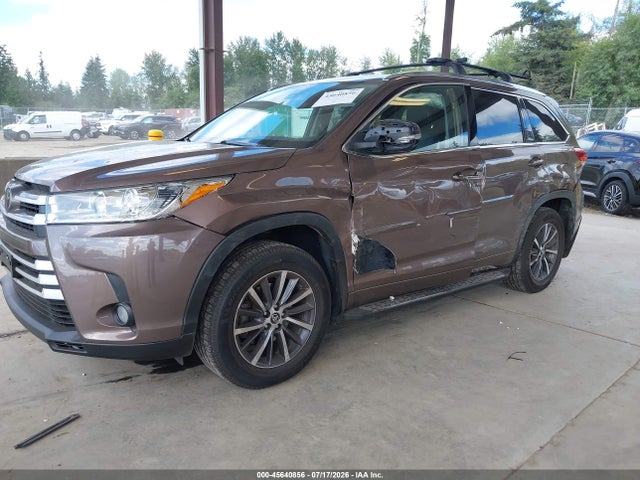 5TDJZRFH0HS374600 Toyota Highlander Xle