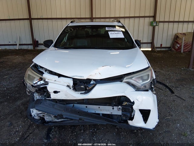 Toyota RAV4 SE 2017 JTMJFREV4HJ700220 Image 12