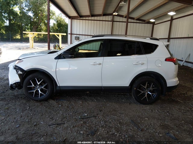 Toyota RAV4 SE 2017 JTMJFREV4HJ700220 Image 14