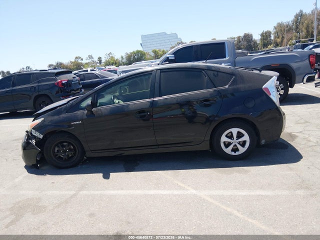 Toyota Prius Four 2014 JTDKN3DU5E1826871 Image 18