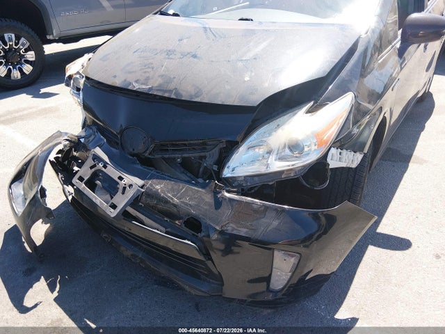 Toyota Prius Four 2014 JTDKN3DU5E1826871 Image 13