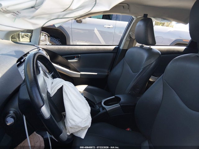 Toyota Prius Four 2014 JTDKN3DU5E1826871 Image 15