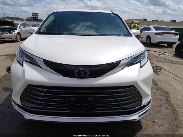 Toyota Sienna Limited 2021 5TDZRKEC4MS016233 Image 12