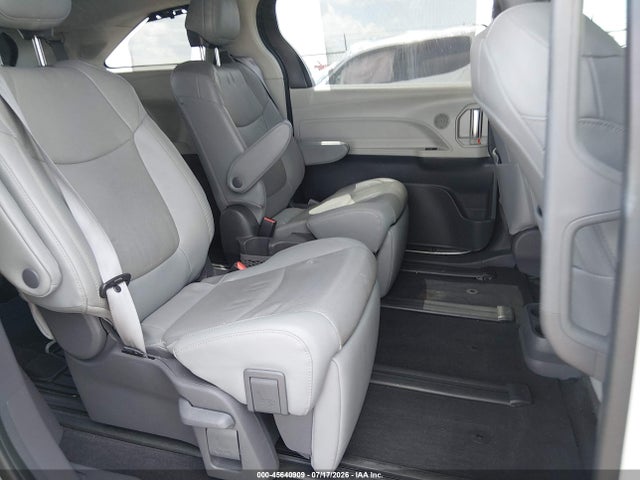 Toyota Sienna Limited 2021 5TDZRKEC4MS016233 Image 8