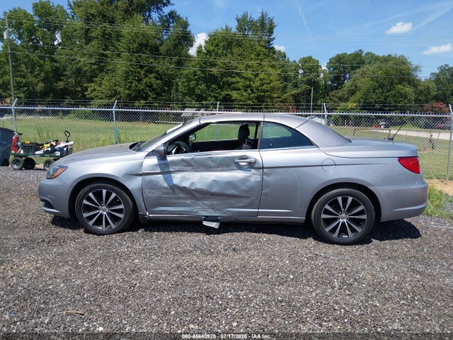 45640925 :رقم المزاد ، 1C3BCBGG2DN684996 vin ، 2013 Chrysler 200 S مزاد بيع