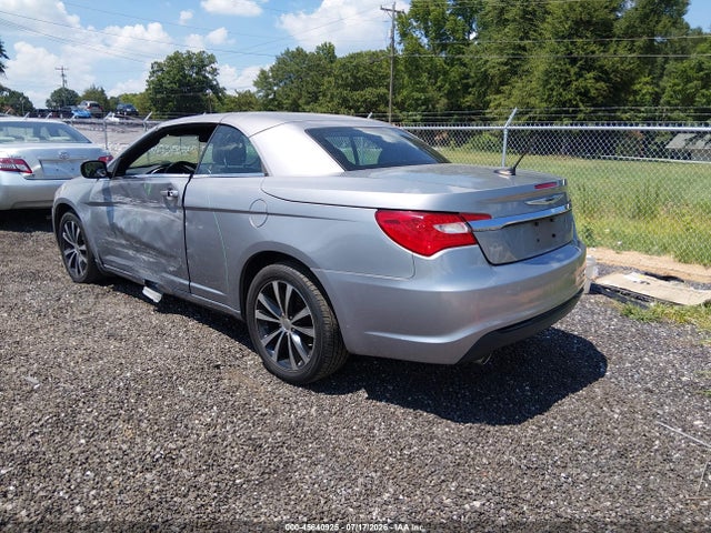 45640925 :رقم المزاد ، 1C3BCBGG2DN684996 vin ، 2013 Chrysler 200 S مزاد بيع
