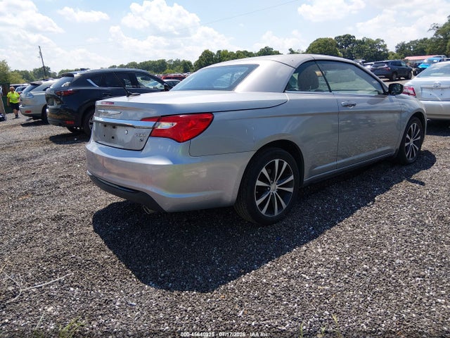 45640925 :رقم المزاد ، 1C3BCBGG2DN684996 vin ، 2013 Chrysler 200 S مزاد بيع
