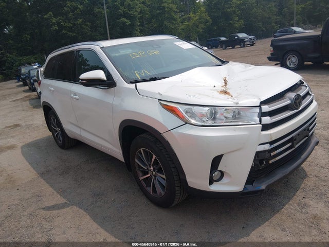 Продаж на аукціоні авто 2018 Toyota Highlander Xle, vin: 5TDJZRFH0JS869501, номер лоту: 45640945