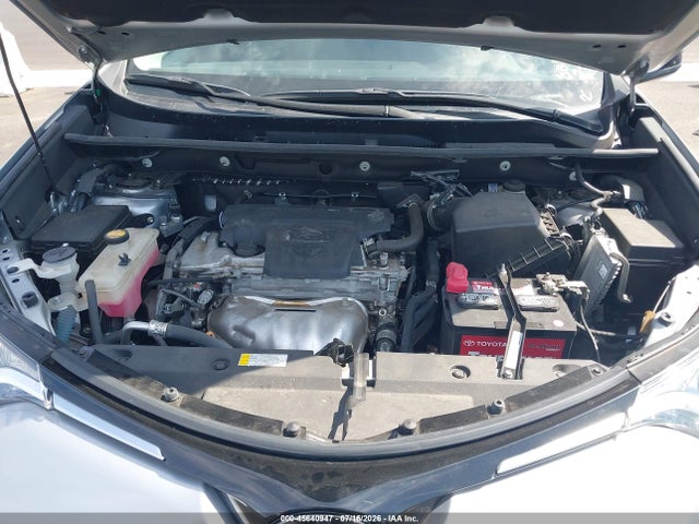 Toyota RAV4 LE 2018 2T3ZFREV2JW455363 Image 10