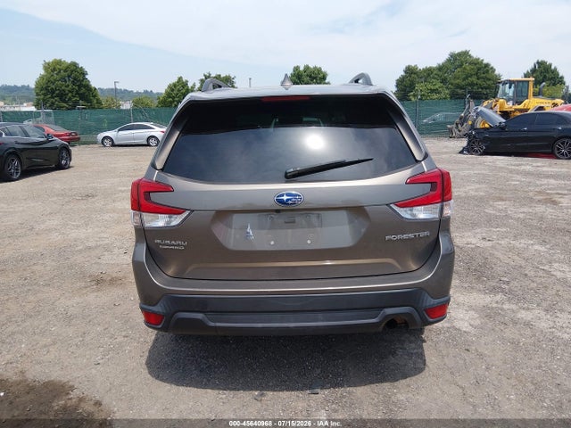 JF2SKAJC8LH597214 Subaru Forester Premium