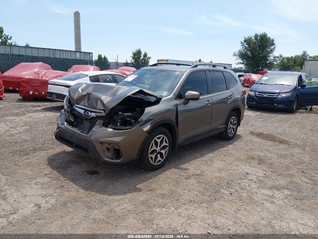 JF2SKAJC8LH597214 Subaru Forester Premium