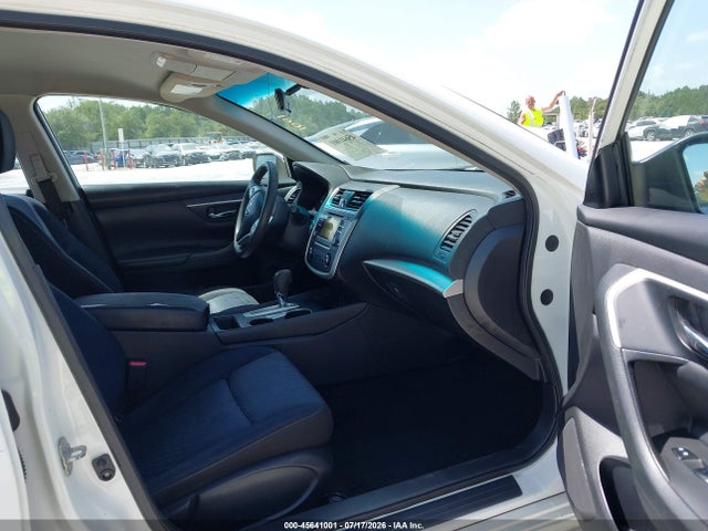 2016 Nissan Altima 2.5/2.5 S/2.5 Sl/2.5 Sr/2.5 Sv მანქანა იყიდება აუქციონზე, vin: 1N4AL3AP3GN329657, აუქციონის ნომერი: 45641001