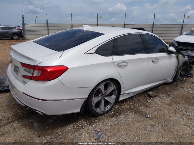 45641016 :رقم المزاد ، 1HGCV1F90JA089365 vin ، 2018 Honda Accord Touring مزاد بيع