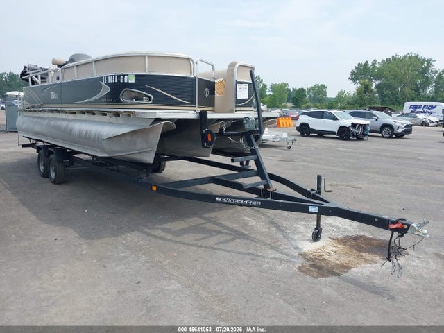 2010 Tahoe Pontoon 22' მანქანა იყიდება აუქციონზე, vin: 00000DVN55348C010, აუქციონის ნომერი: 45641053
