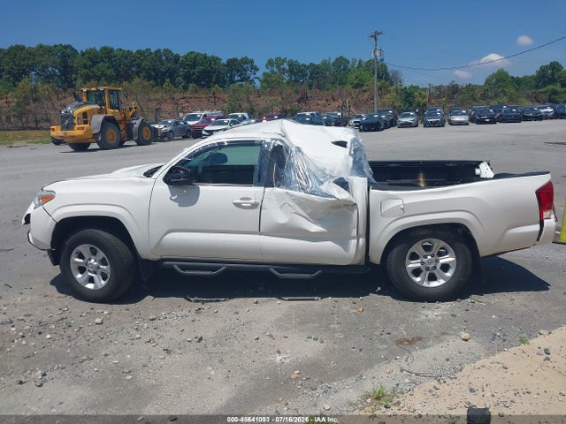 45641093 :رقم المزاد ، 5TFAX5GN9HX086474 vin ، 2017 Toyota Tacoma Sr مزاد بيع