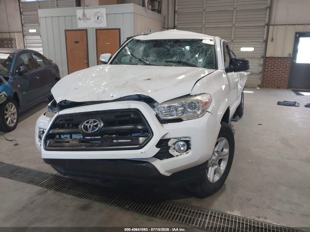 45641093 :رقم المزاد ، 5TFAX5GN9HX086474 vin ، 2017 Toyota Tacoma Sr مزاد بيع