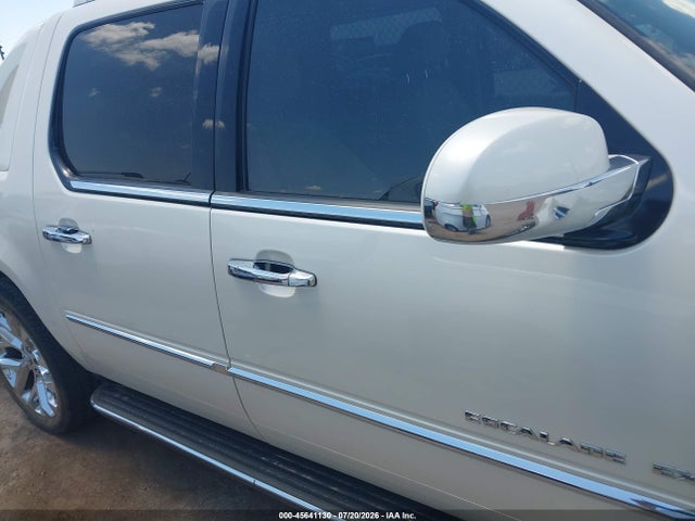 2012 Cadillac Escalade Ext Luxury მანქანა იყიდება აუქციონზე, vin: 3GYT4MEFXCG138970, აუქციონის ნომერი: 45641130