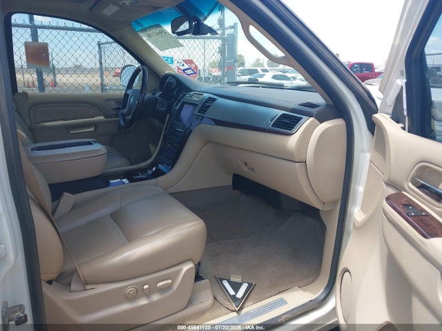 2012 Cadillac Escalade Ext Luxury მანქანა იყიდება აუქციონზე, vin: 3GYT4MEFXCG138970, აუქციონის ნომერი: 45641130
