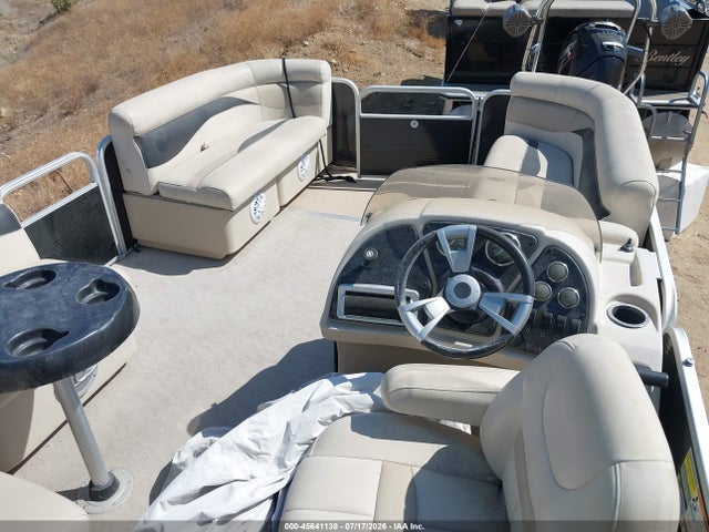 Godfrey Pontoon 2015 GDY25609G415 Image 5