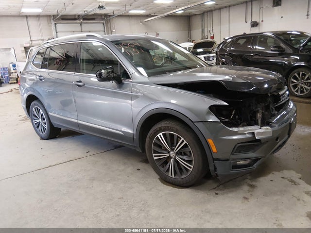 Продажа на аукционе авто 2019 Volkswagen Tiguan 2.0t Se/2.0t Sel/2.0t Sel R-line/2.0t Sel R-line Black, vin: 3VV2B7AX0KM017082, номер лота: 45641151