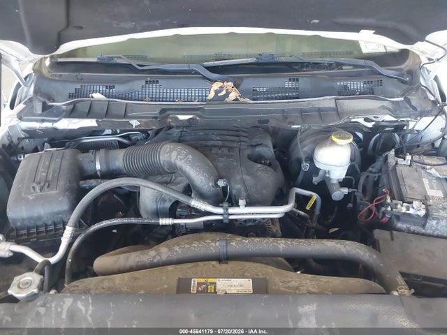 45641179 :رقم المزاد ، 1C6RR7FT7KS522131 vin ، 2019 Ram 1500 Classic Express  4x4 6'4 Box مزاد بيع