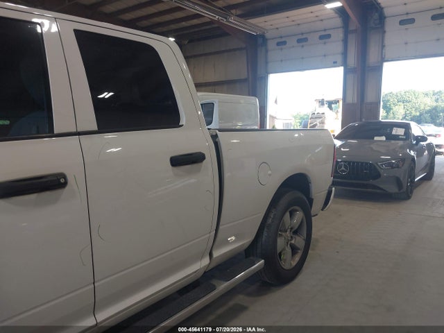 45641179 :رقم المزاد ، 1C6RR7FT7KS522131 vin ، 2019 Ram 1500 Classic Express  4x4 6'4 Box مزاد بيع