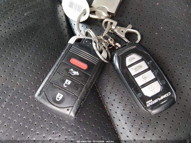 Продажа на аукционе авто 2013 Acura Tl 3.5, vin: 19UUA8F52DA010028, номер лота: 45641195