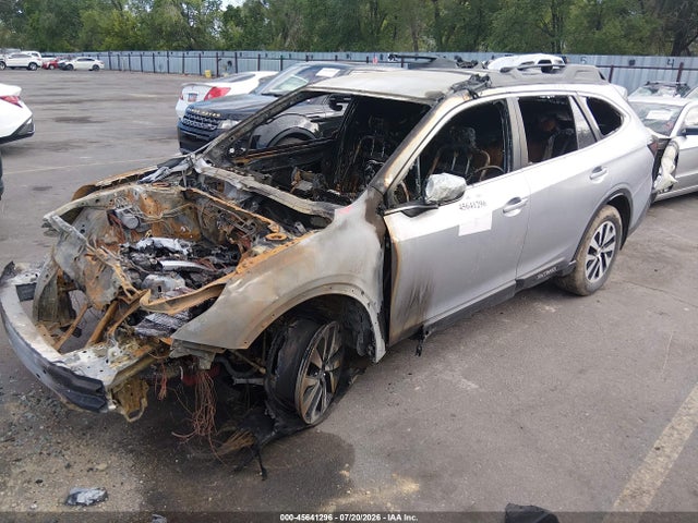 Subaru Outback Premium 2021 4S4BTACCXM3166389 Image 2