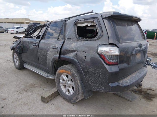 Toyota 4runner Sr5 Premium 2015 JTEZU5JR5F5102116 Image 3